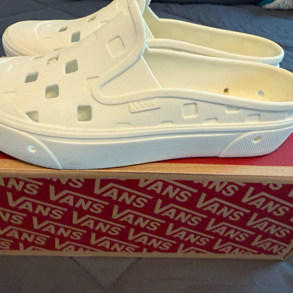 Vans Cream/white Slip-On Mule TRK Shoe